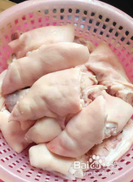 猪脚黄豆汤的制作步骤