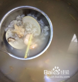 香菇蛤蜊海鲜粥的制作步骤