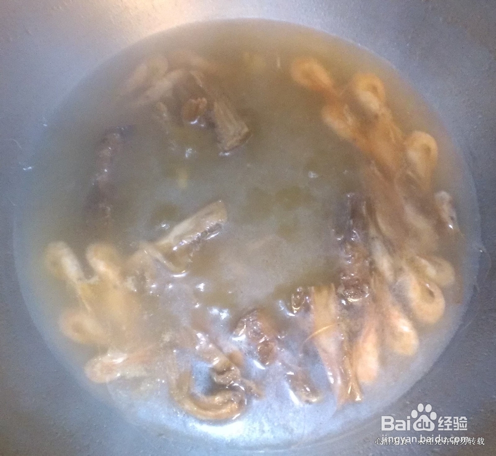 老菜新吃－－咸菜梗虾干油条汤