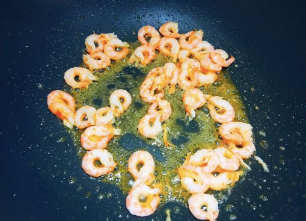 韭菜鸡蛋炒虾仁