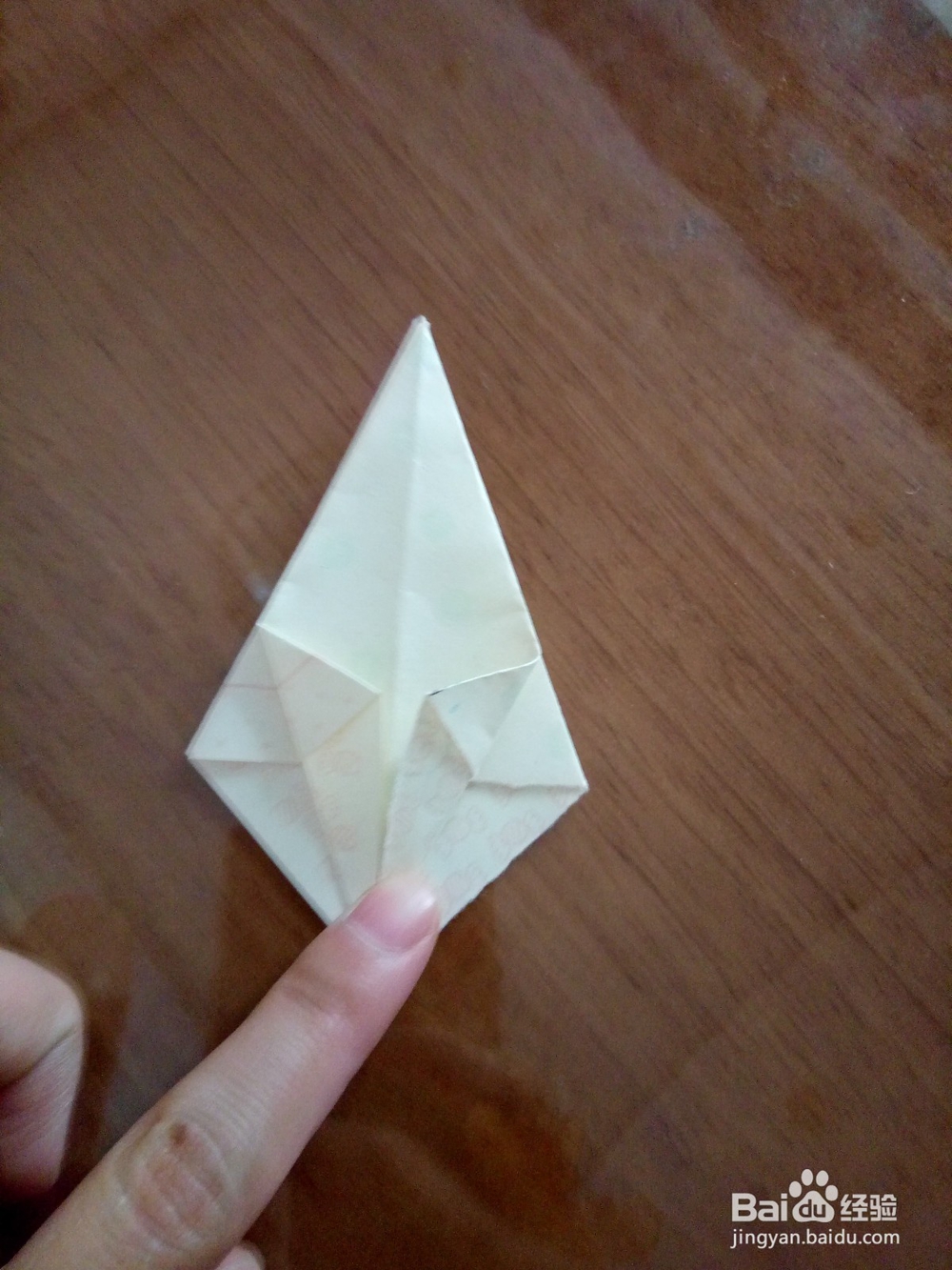 如何折纸做百合花？