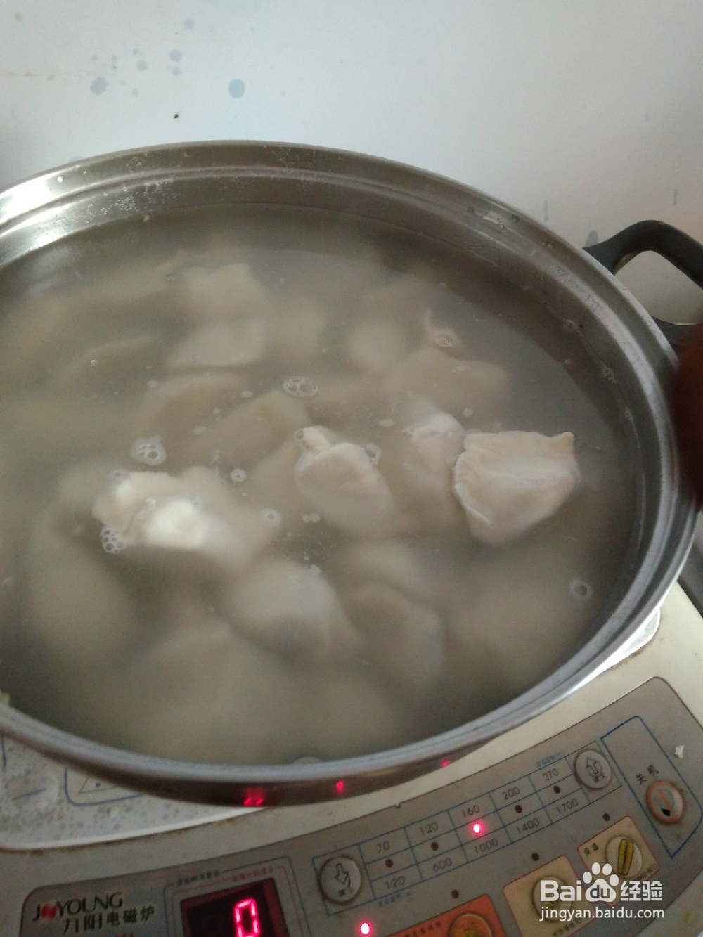 煮饺子不漏好吃技巧