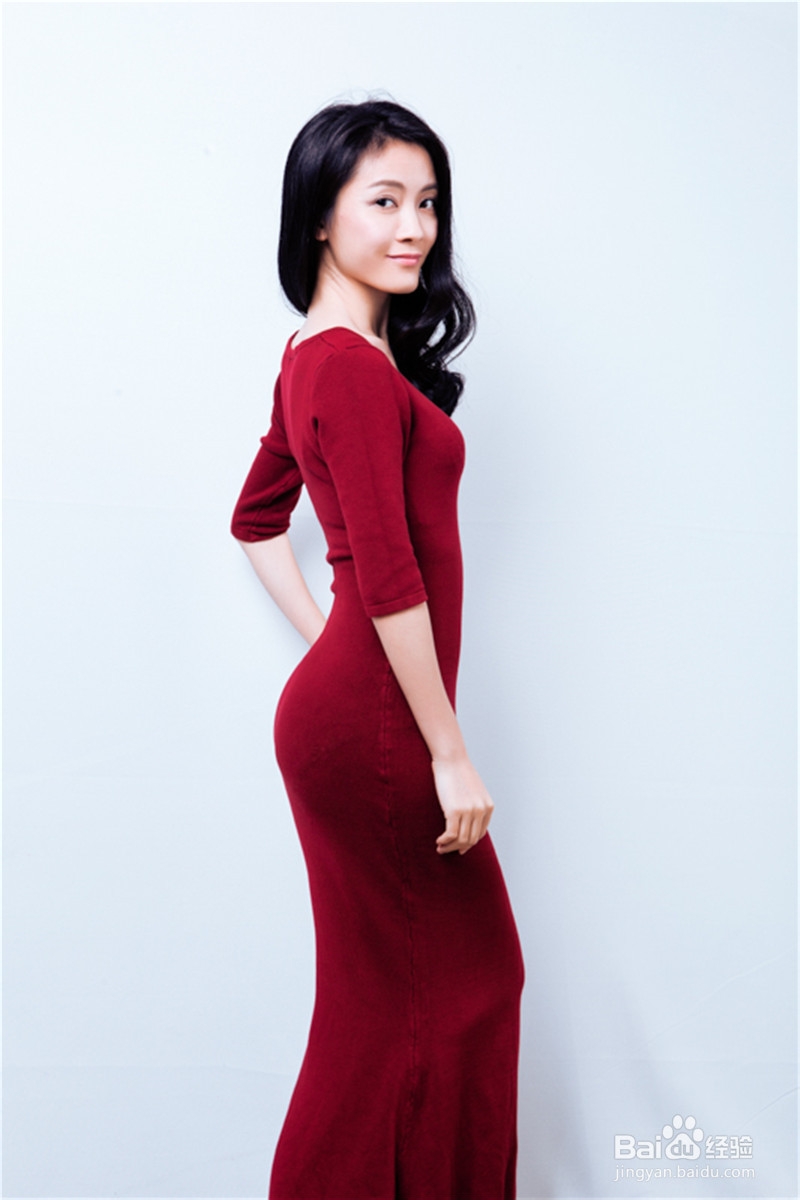 迪奥引领圣诞彩妆潮 梳子圣诞女神妆来袭