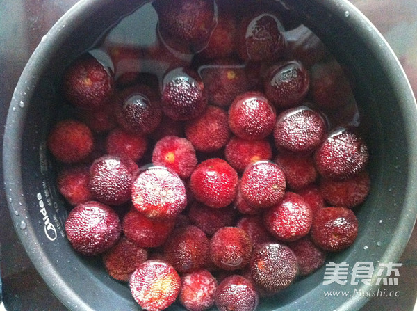 冰糖杨梅酱的做法