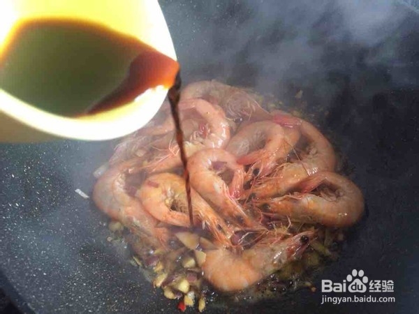 张灯结彩—油焖大虾的做法