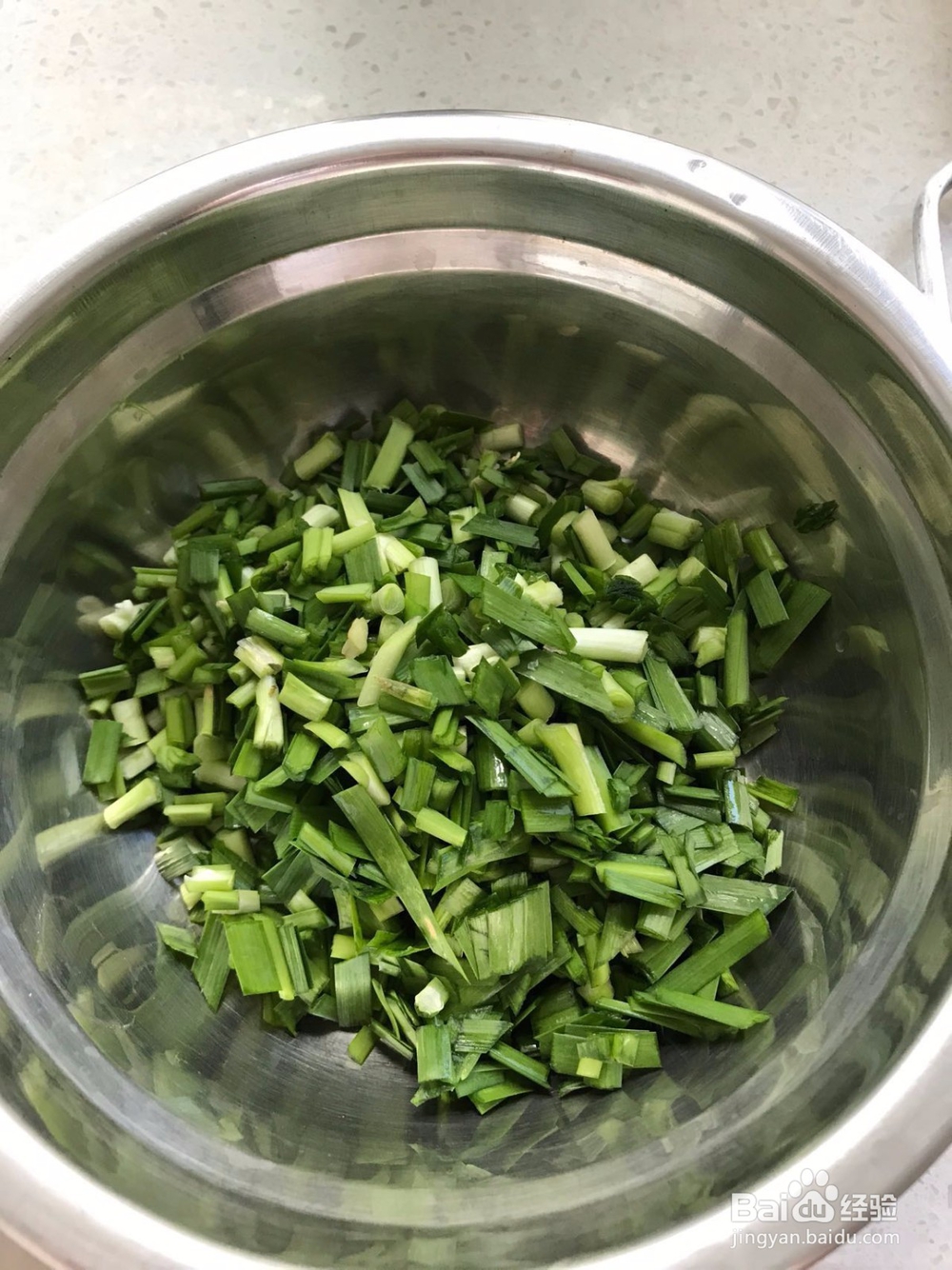 菜与主食合一的韭菜鸡蛋饼