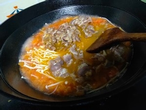 怎么做金针菇肥牛