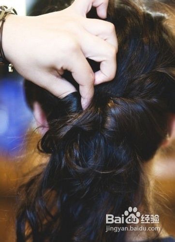 气质清爽刘海编发