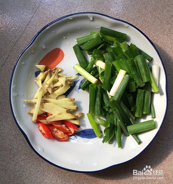 鲜香萝卜鱼头煲