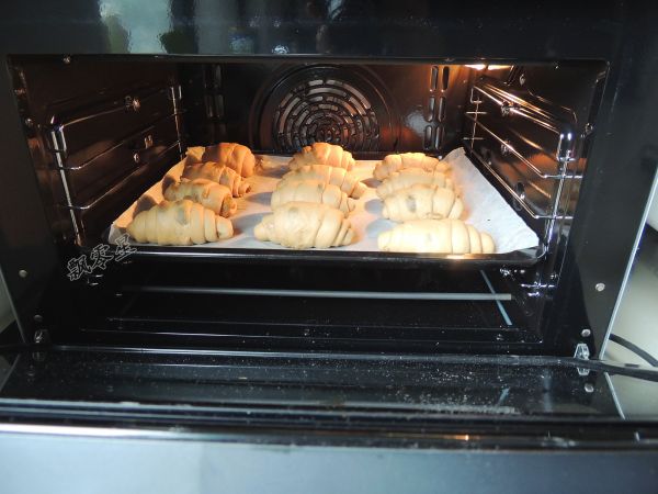 红糖葡萄干早餐卷