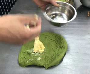 如何在家制作抹茶软欧