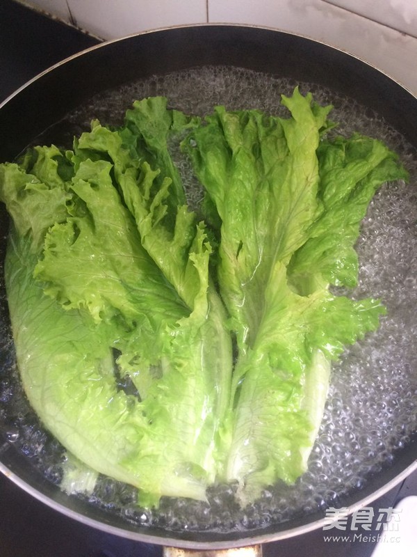 白灼生菜的做法