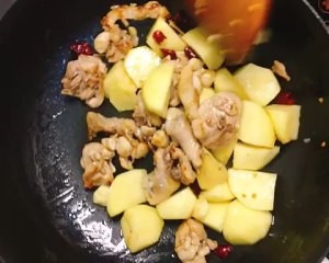 怎么做土豆炖鸡块