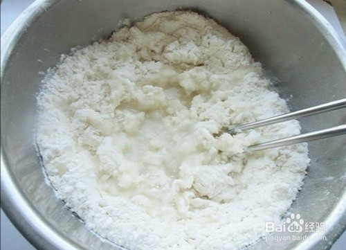 煎饺抱蛋的家常做法