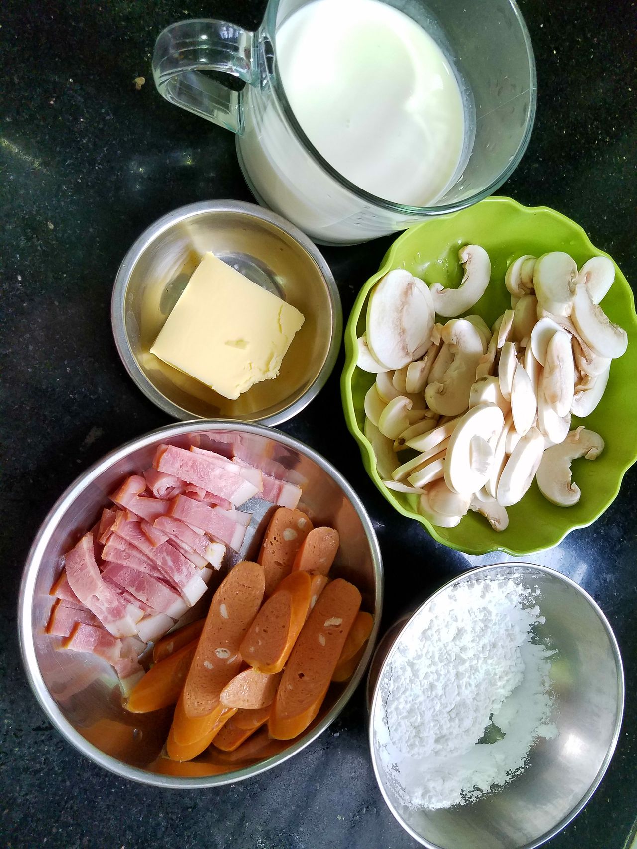美味的蘑菇培根奶酱螺絲意面的做法,你学会了吗