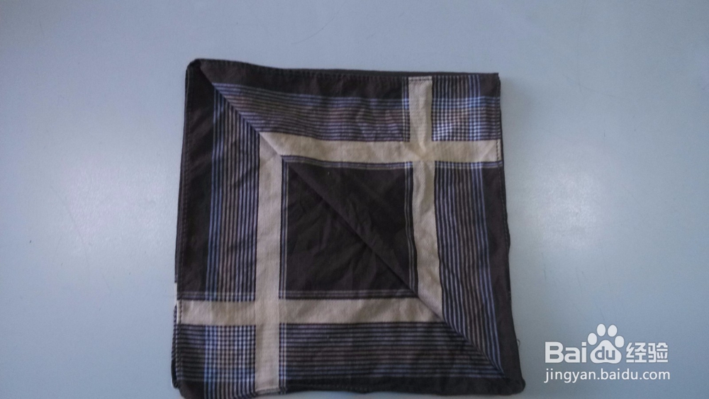 山峰餐巾布的做法