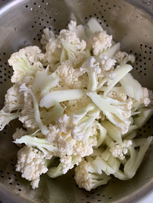 花菜胡萝卜炒肉片