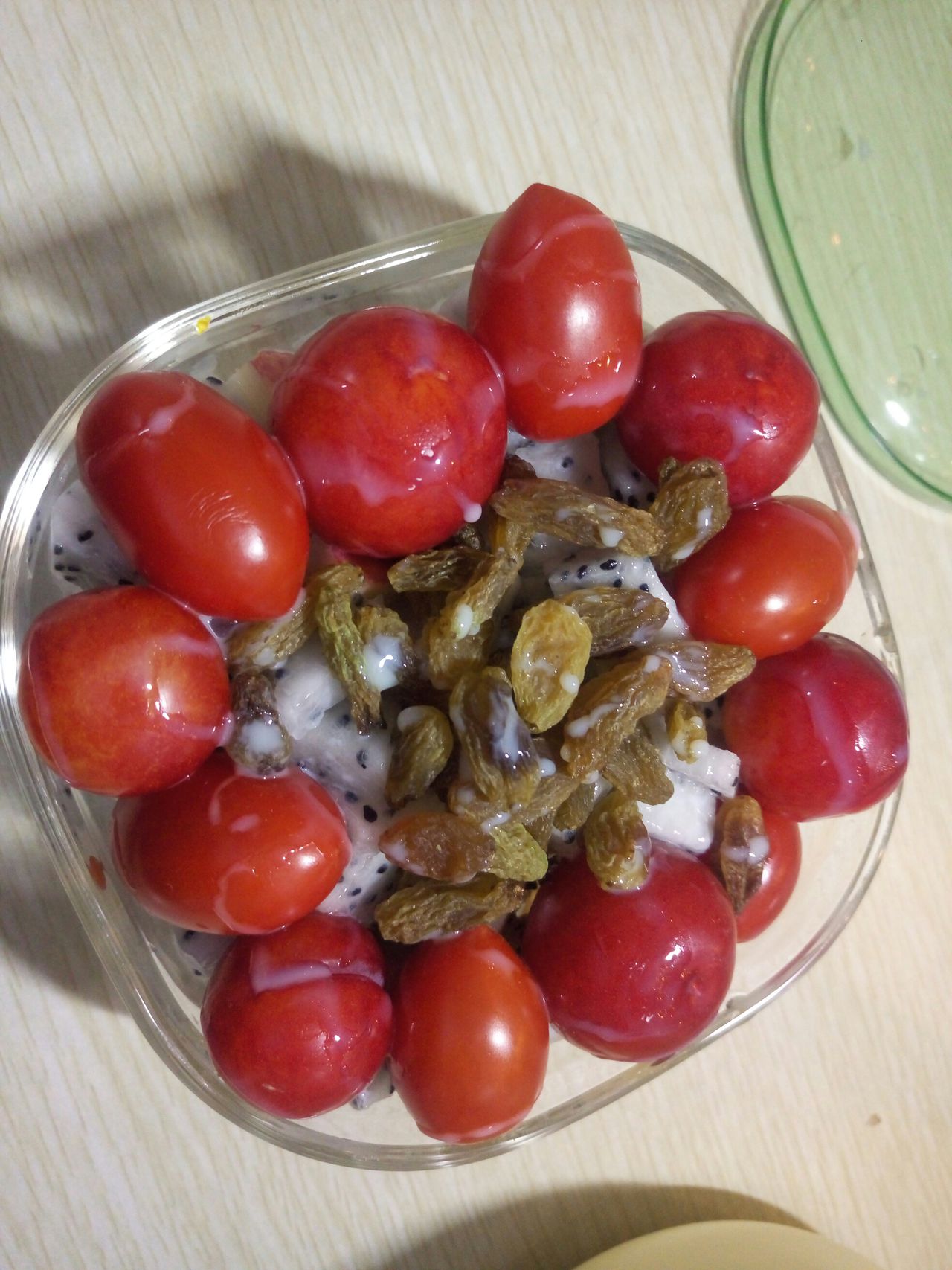 缤纷爱心水果酸奶沙拉，炎炎的夏日来一个！