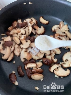 鲜美无比的蚝油香菇