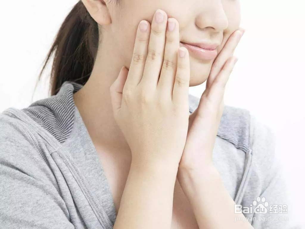 手肘皮肤如何快速美白