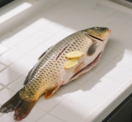 如何制作清蒸鲈鱼?