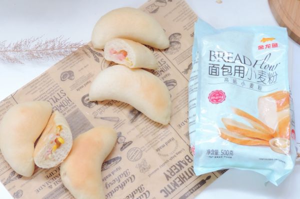 芝士火腿玉米月亮小面包