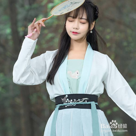梨型身材如何挑选汉服