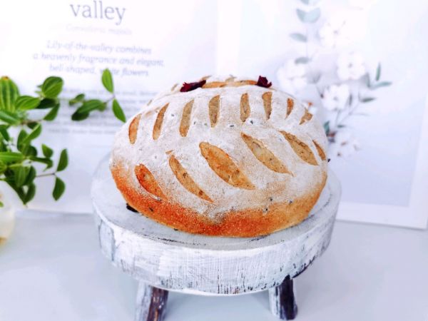 蔓越莓黑芝麻面包