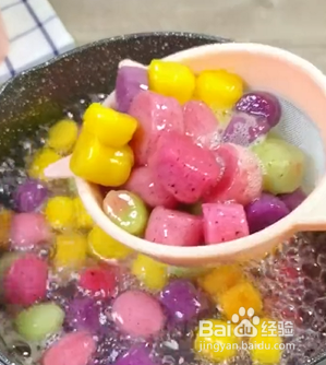 如何自制Q弹多彩芋圆？