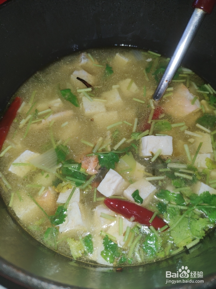 简单好吃的三文鱼豆腐汤