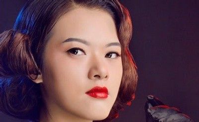 怎样画夜上海复古红唇妆