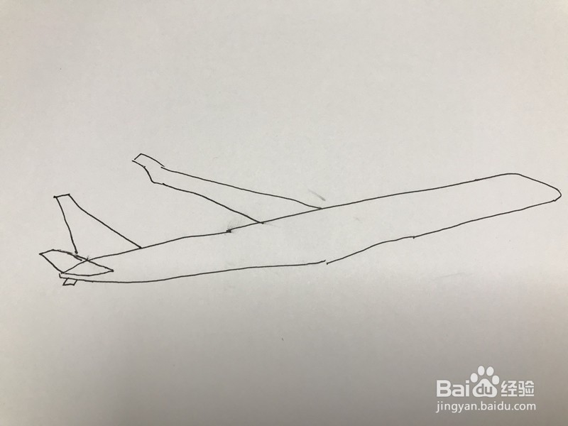 画一个简易飞机客机3