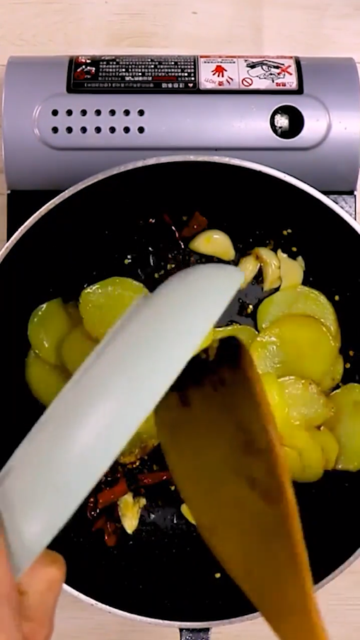 腊肉煸土豆怎么做
