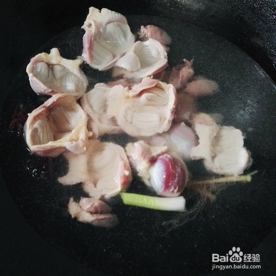 鸡肫炒辣椒的做法