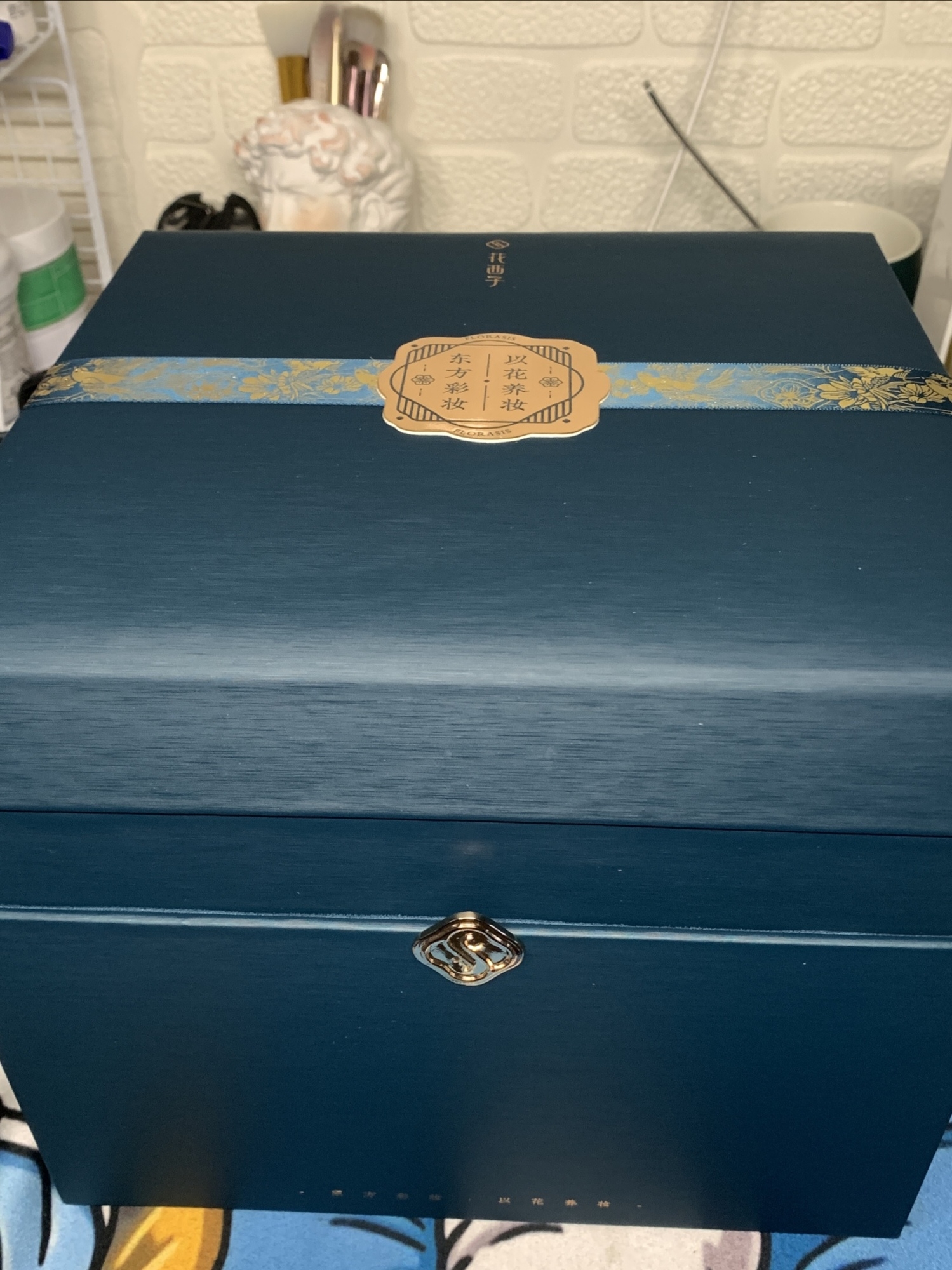 世界8大化妆品品牌，看看几款是中国的