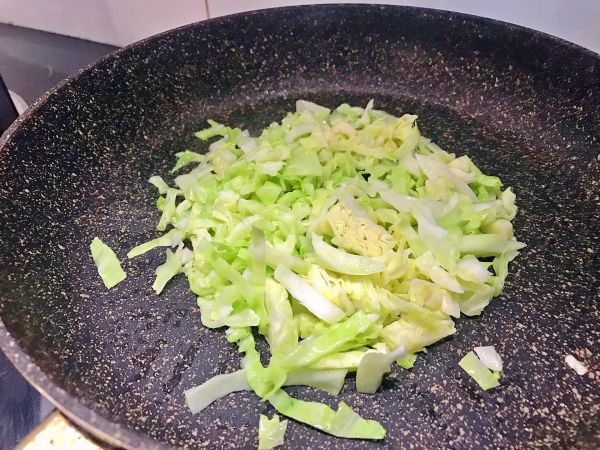 豆瓣酱海鲜炒面