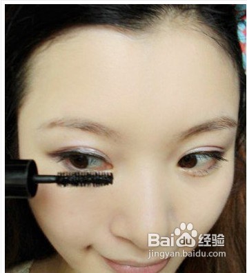 九步妆成气质淑女