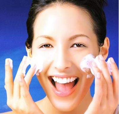 你知道正确的洗脸方法吗？洗脸的秘密细节