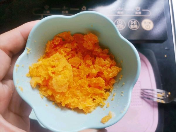 咸蛋黄肉松烧卖