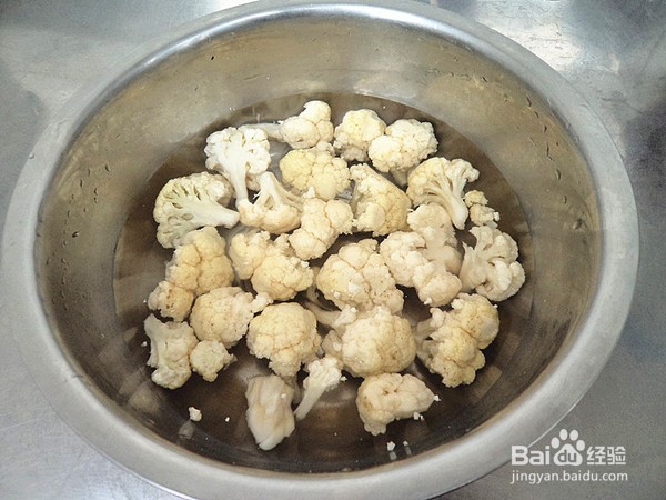 如何制作香菇炒菜花