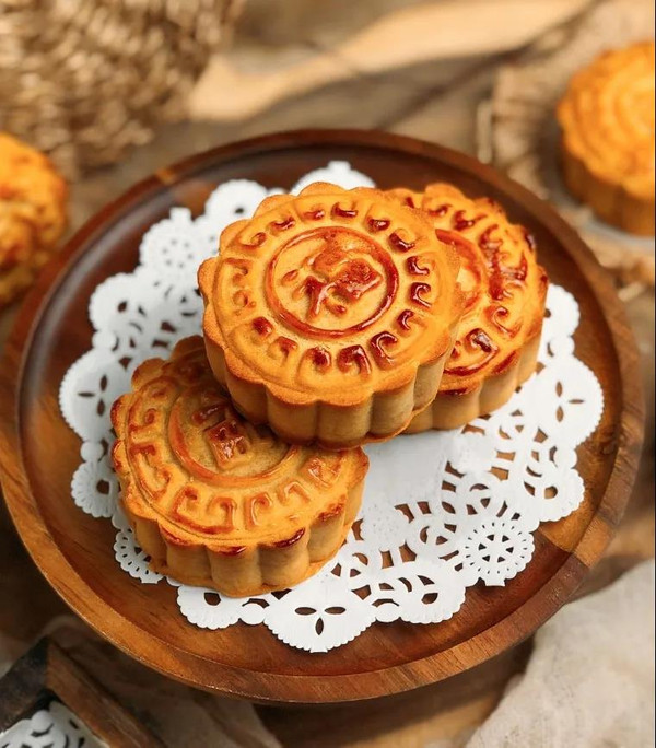 金沙咸蛋黄肉松月饼