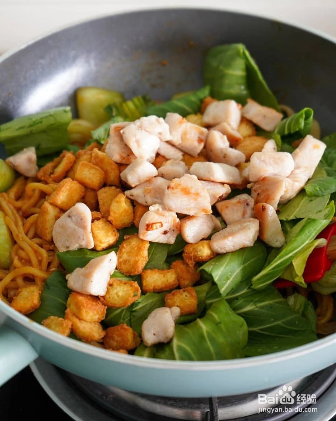 家常版蔬菜鸡丁什锦炒面的做法