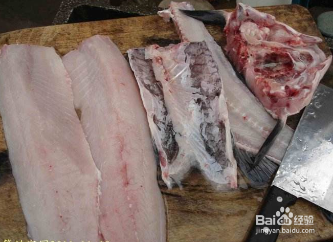 鱼肉和鱼骨头怎么分开