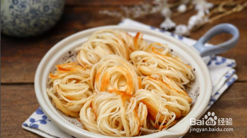葱油盘丝饼的做法