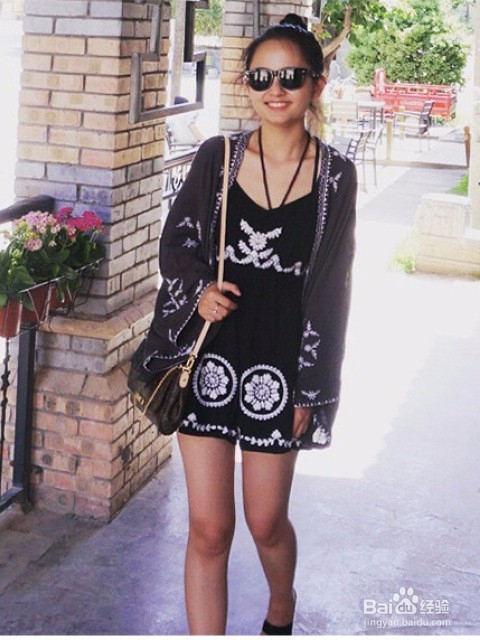 小小吊带衫,让你的性感大升级