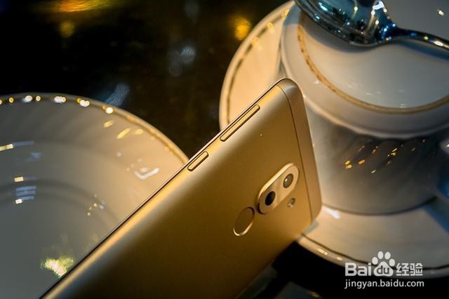 华为荣耀畅玩6X,玩起单反模式不服不行