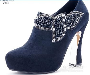 选购漂亮而不累的高跟鞋技巧