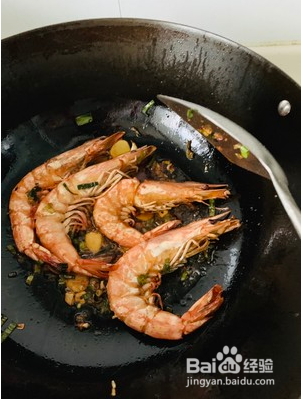 油焖大虾的家常做法