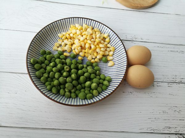 杂蔬糙米蛋炒饭