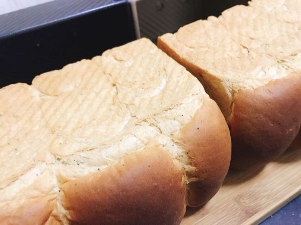 英式奶茶炼乳吐司